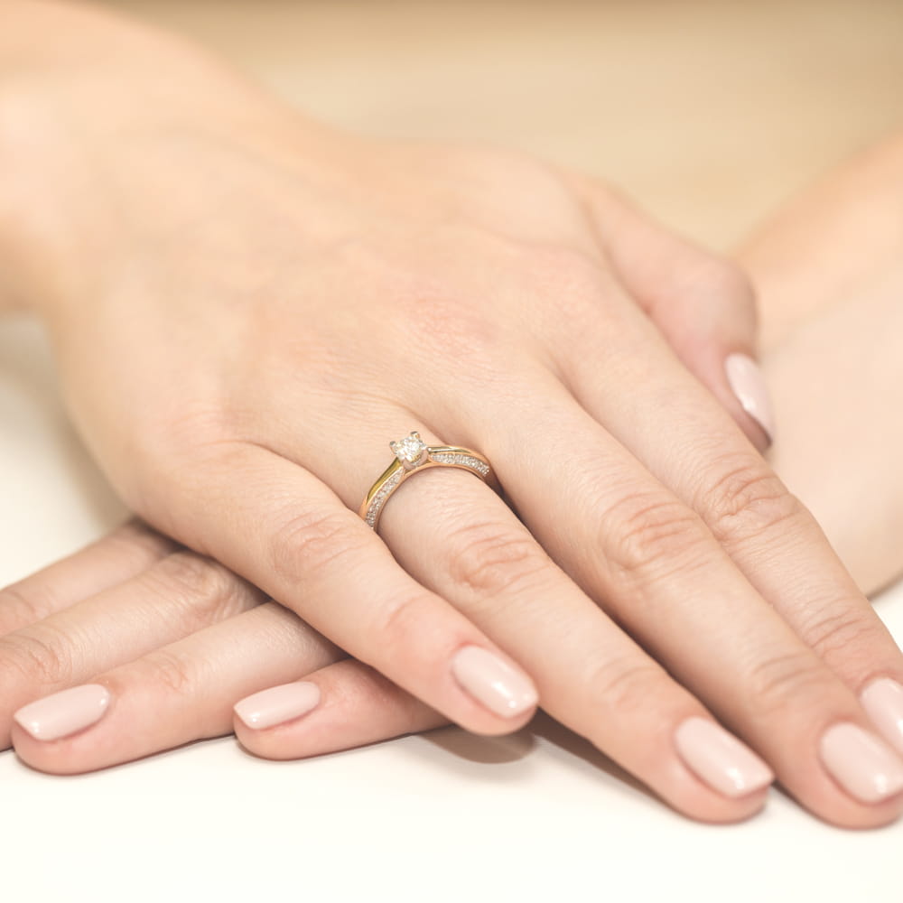 Pierścionek Diament 0,30ct żółte złoto - obrazek 4