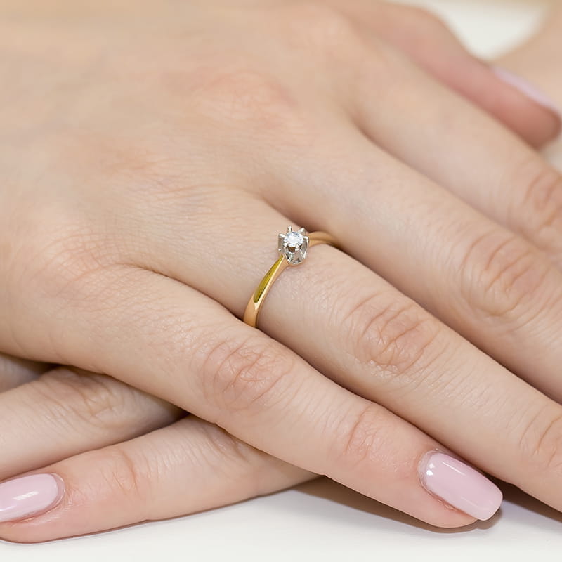 Pierścionek Diament 0,10ct żółte złoto - obrazek 4