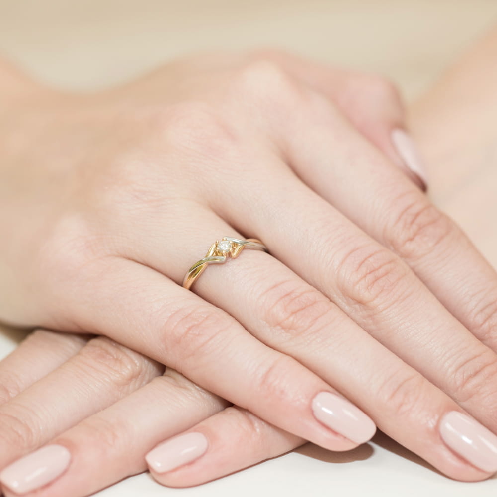 Pierścionek Diament 0,10ct żółte złoto - obrazek 4