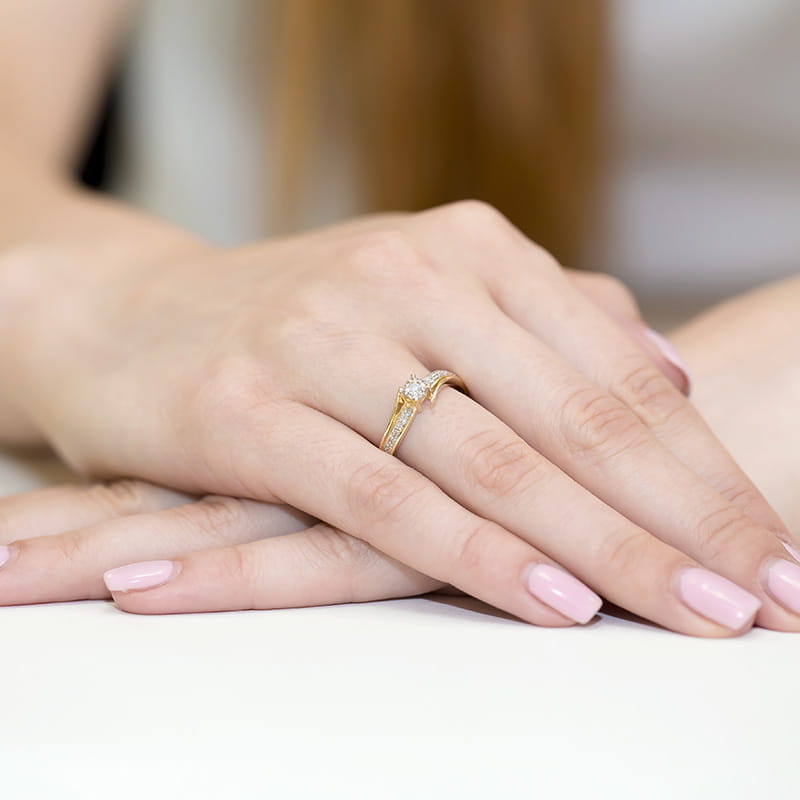 Pierścionek Diament 0,05ct żółte złoto 375 - obrazek 4
