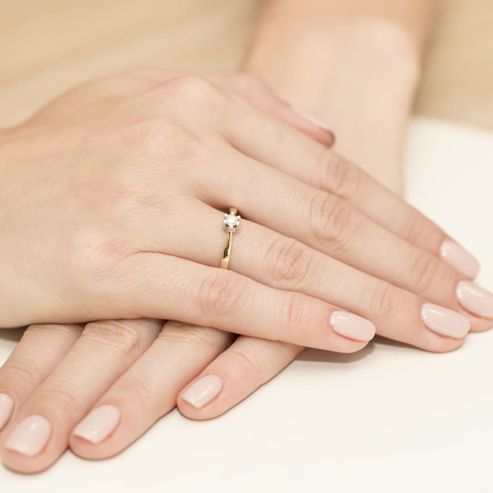 Pierścionek Diament 0,12ct żółte złoto 375 - obrazek 4