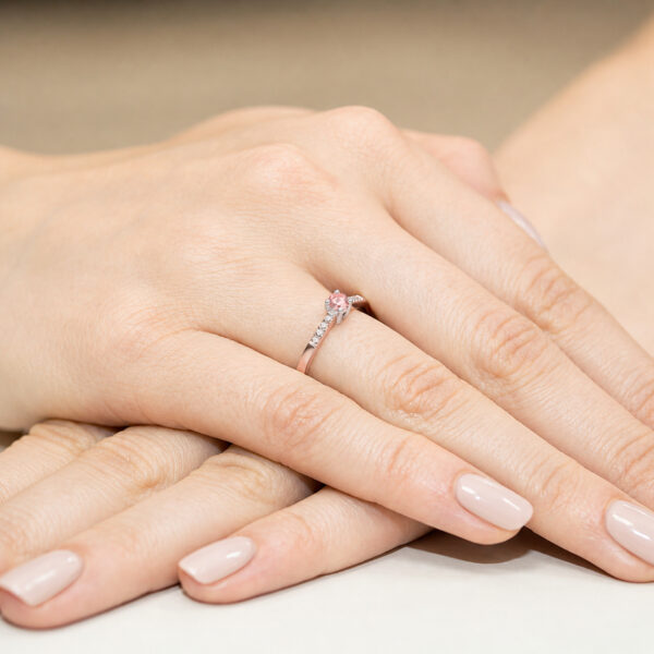 Pierścionek Diament Laboratoryjny różowy 0.15ct różowe złoto