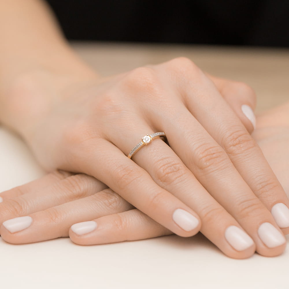 Pierścionek Diament 0,02ct żółte złoto 375 - obrazek 4